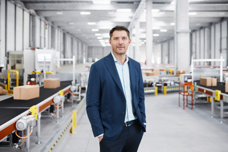 Dieses Businessportrait zeigt Alberto Sarto und wurde von Hendrik Lüders fotografiert